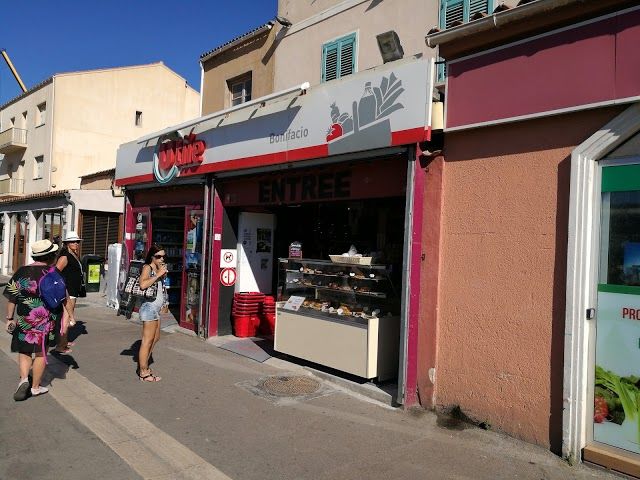 Marche Utile Quai Comparetti Bonifacio